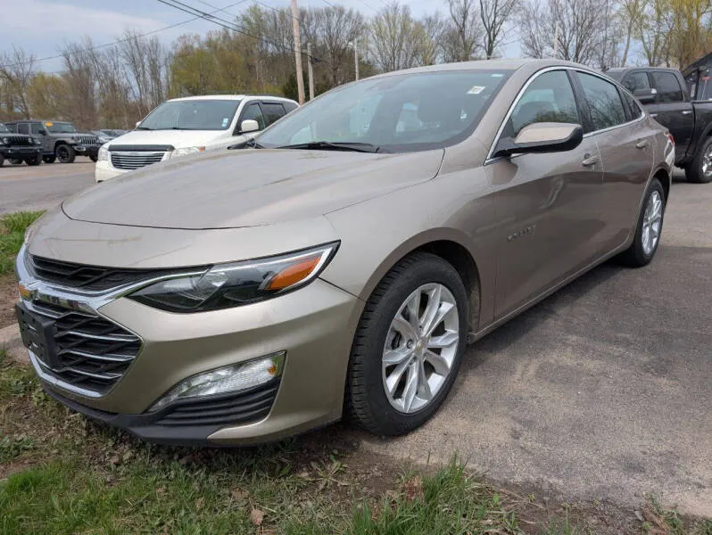 
								2024 Chevrolet Malibu LT full									