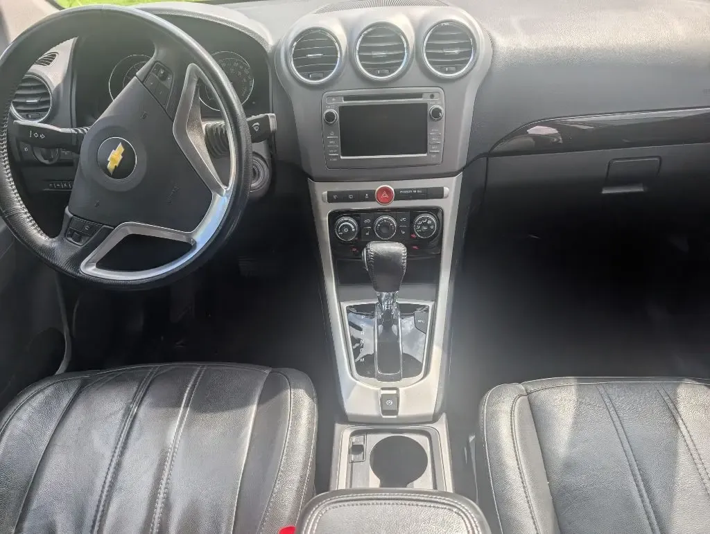 
								2014 Chevrolet Captiva Sport Fleet full									
